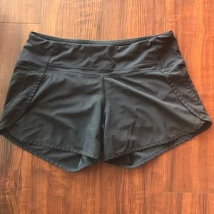 Lululemon 4” inseam shorts - 4